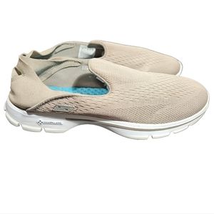 Skechers Goga Pillars Goga Plus + Womens 10 Beige White Walking Comfort Shoes